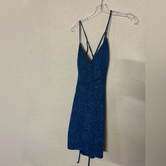 ✨5/$15 Sparkly Blue Sequin ❤️ Hearts Party Dress size 9 - Picture 2 of 6